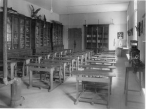 Una de les aules de l'Institut de Figueres en els primers anys del segle XX. 